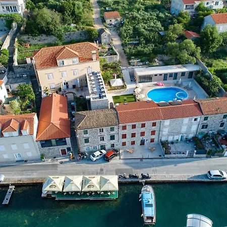 Orka - Comfort 2 Adults 1 Child Dubrovnik